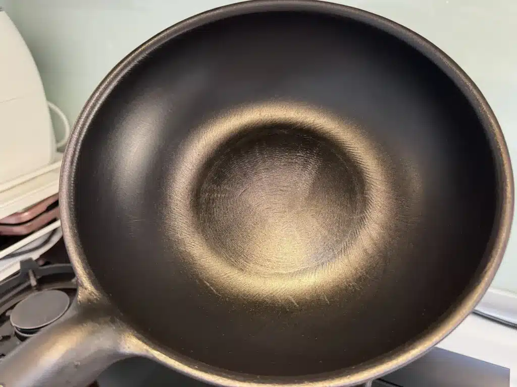 鍋子就這樣亮晶晶的收起來。