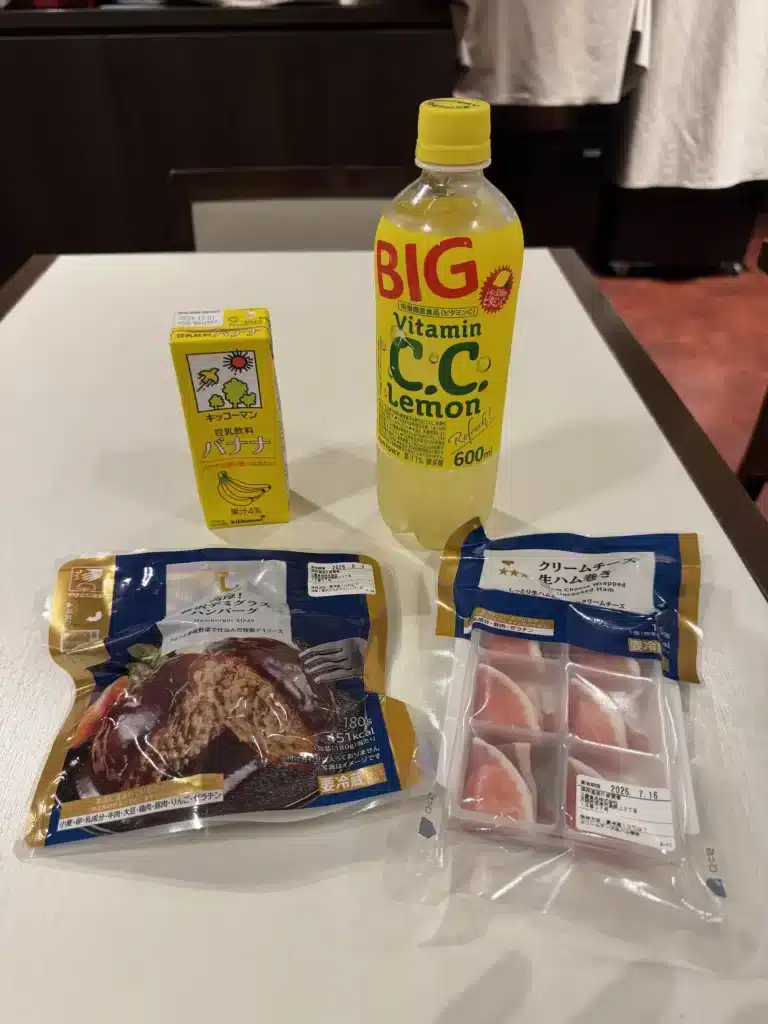 Dormy inn 在吃拉麵宵夜時,還可以自己帶點東西來吃,感謝日本人的教學。