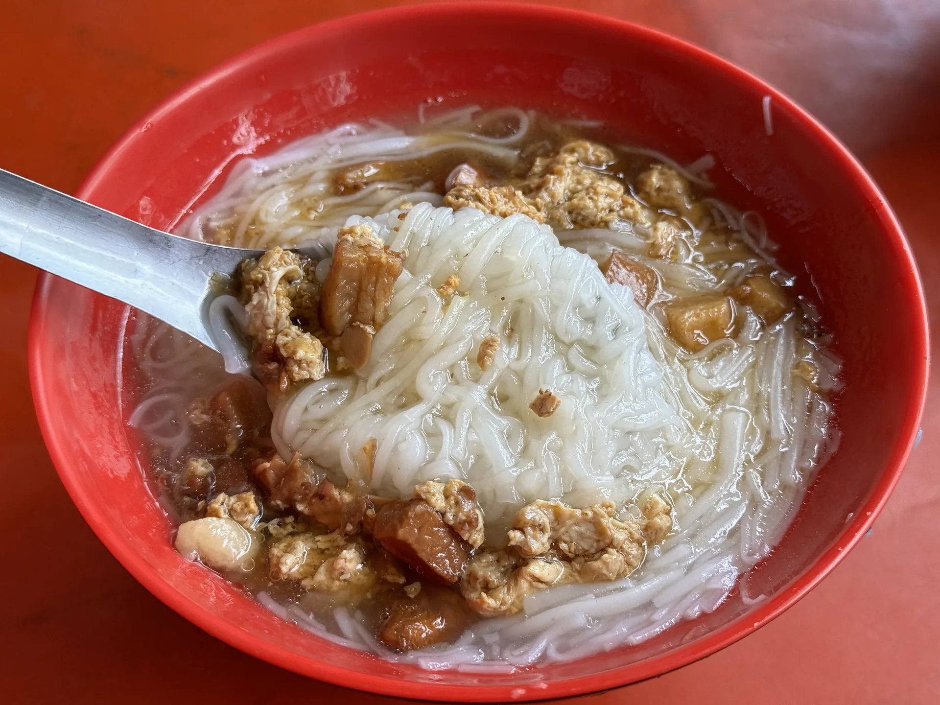 老等油飯的北港麵線糊，白麵線淋上滷汁
