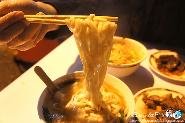 華亭街豬腳麵　菜色