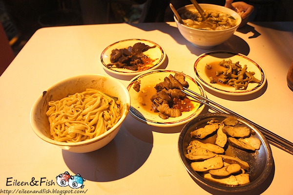 華亭街豬腳麵　店內環境