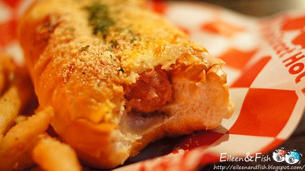 Gusto St. Hot Dog　餐點特寫