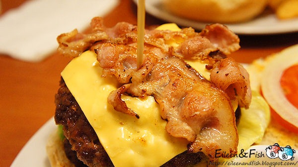 J House Burger　菜色