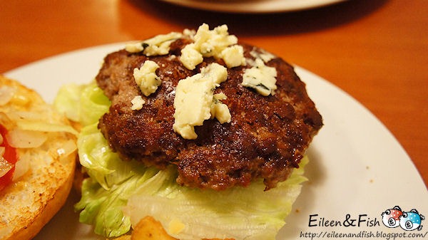 J House Burger　用餐空間