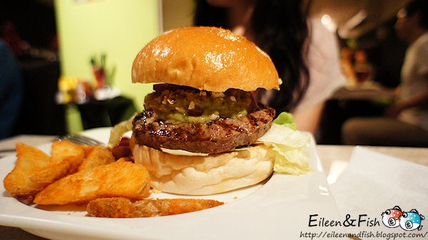 Bravo burger 發福廚房 三訪　店內環境