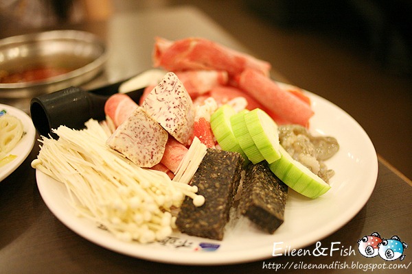 板橋 極鮮火鍋 餐點特寫