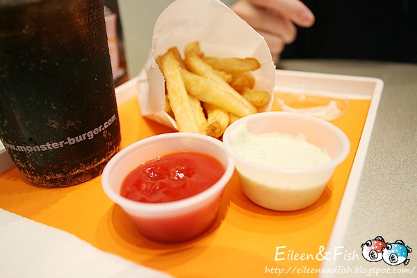 Monster Burger　外觀