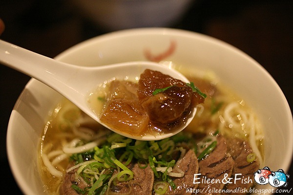 台北 牛店精燉牛肉麵 餐點特寫