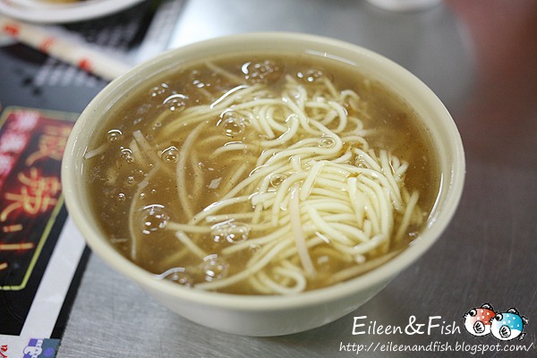 小辣椒魷魚羹 餐點