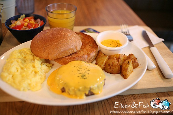 1885 Burger Store 菜色