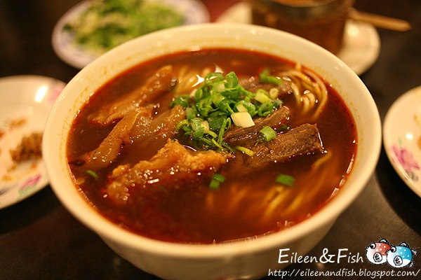 川味老張牛肉麵店　招牌料理