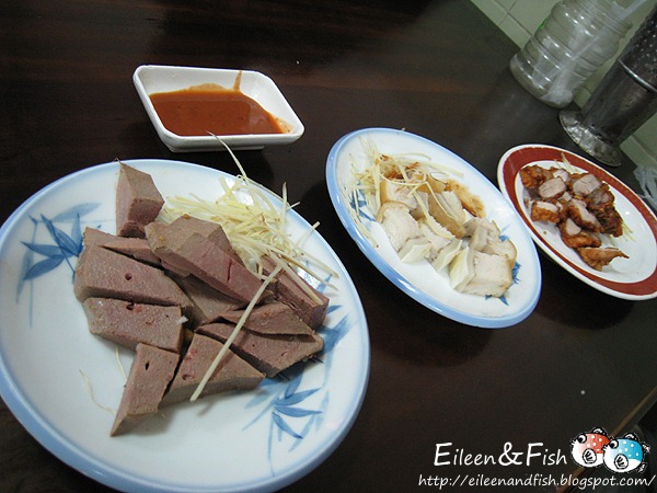 周記肉粥店 用餐空間