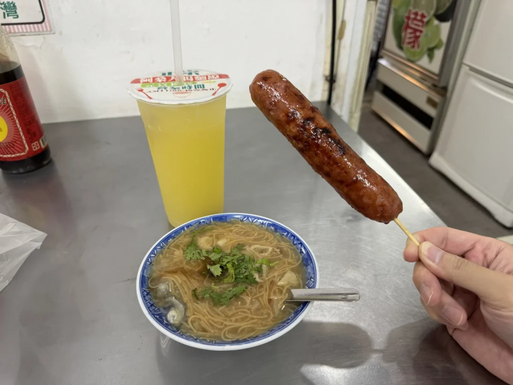 泉州街三寶:黃家香腸、麵線和檸檬汁