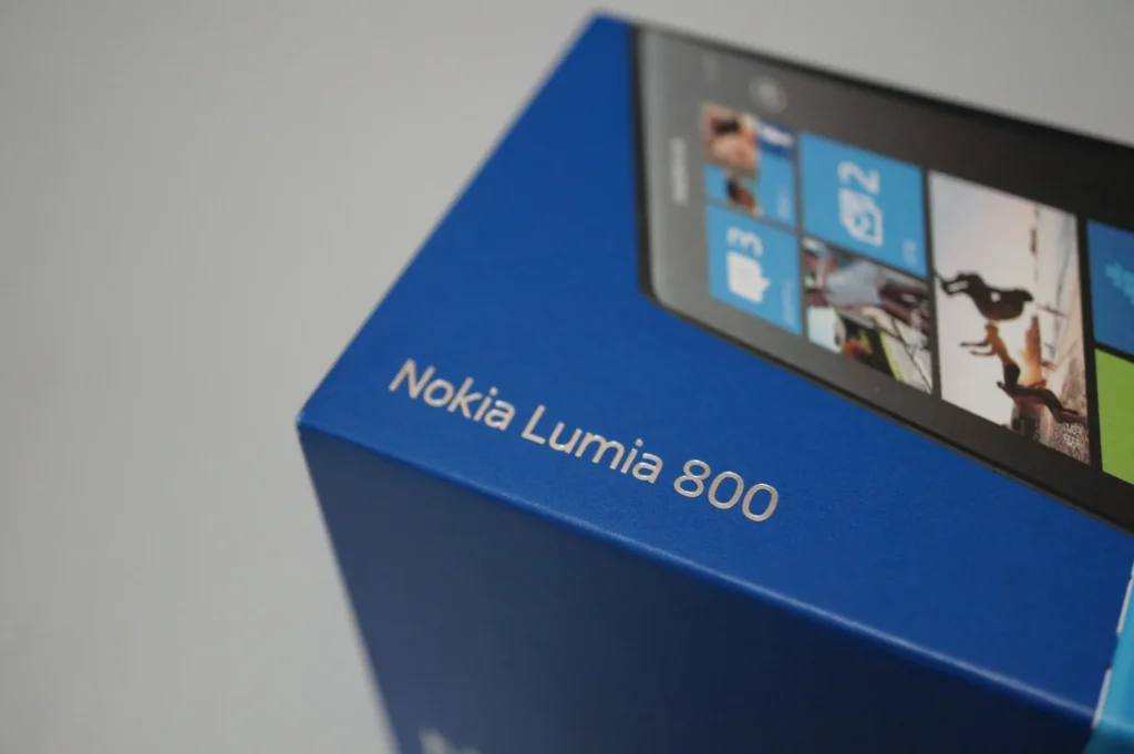 Nokia Lumia 800 外盒上的 Nokia Lumia 800 字樣