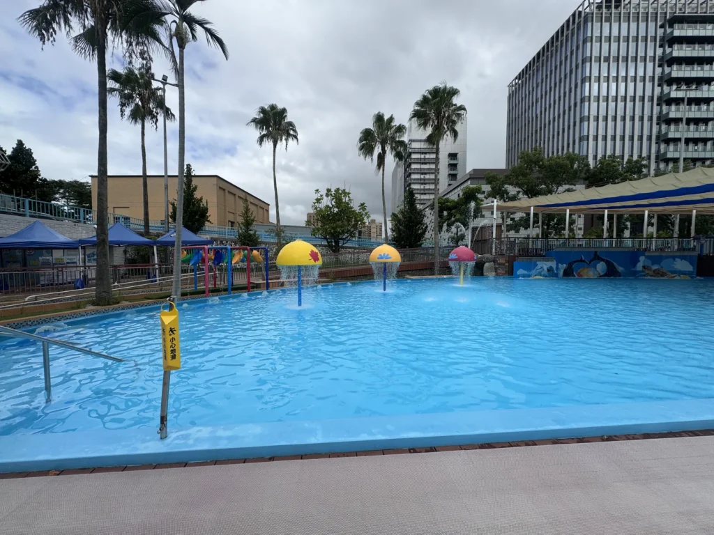 親水樂園的戲水池全景