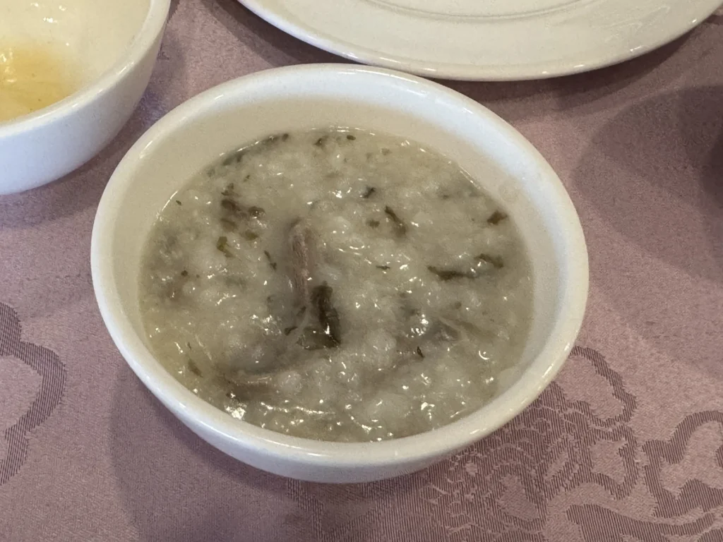 圓山大飯店金龍餐廳片皮鴨二吃的鴨肉粥