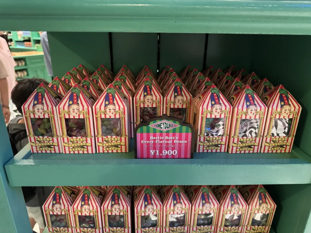 哈利波特園區糖果店的怪味豆，標價 1900 日幣